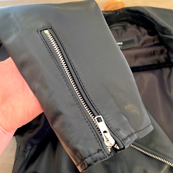 Quince Genuine Black Leather Jacket - Picture 6 of 6